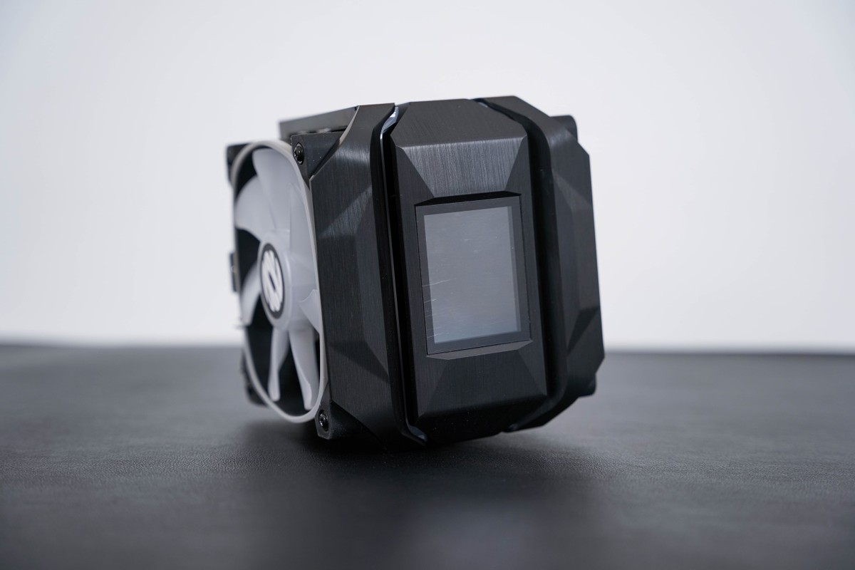 散热器|是革新还是独立独行？ZEROZONE幻瞳BEG600散热器使用体验