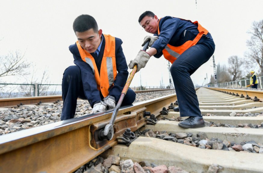 国企|国企中国铁路公开招聘，大学生可无需笔试，专业对口就有机会上岗