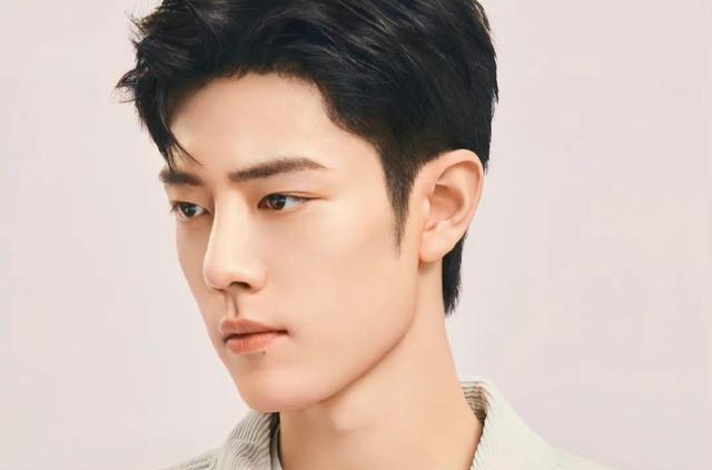 肖战|知情人称和“鹅厂”取得联系，催促肖战新剧早日定档，11月独播