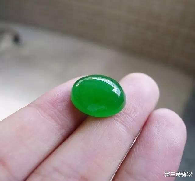 |玉赏 ▏从原石到戒面的磨制过程