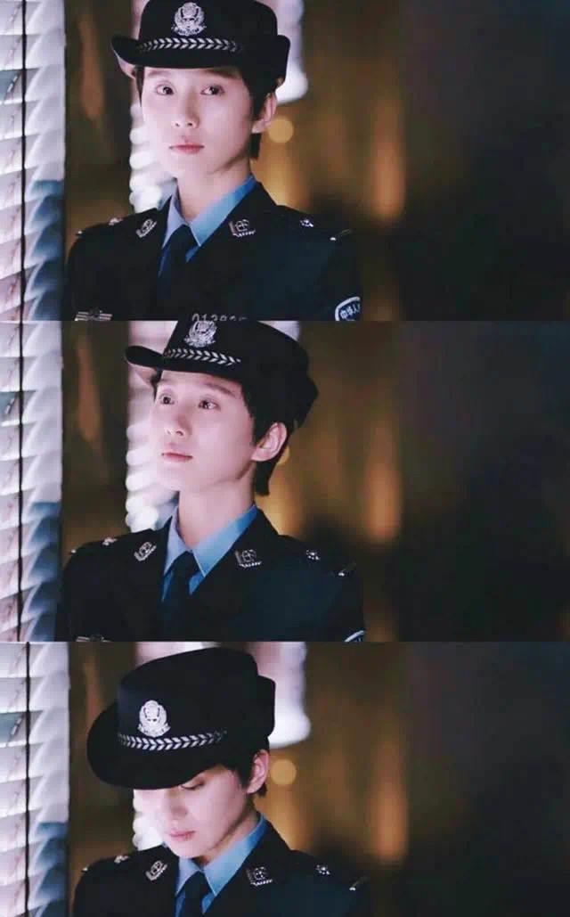 同样是“女警照”,把颜丙燕和杨幂等人放在一起看,差别就出来了