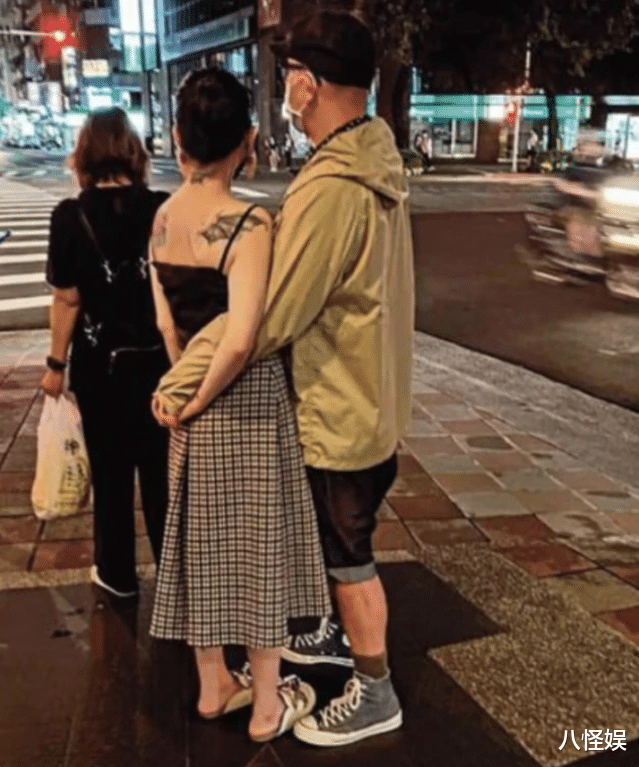 大S|大S携老公陪家人过中秋,具俊晔体贴照顾小S女儿,一大家子很和谐