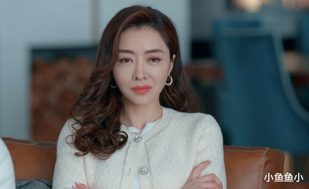 家族荣耀|家族荣耀：叶彩薇比不过三嫂更斗不过二嫂，一点原因注定她输