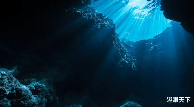 科学家为何宁可探索太空,也不愿研究深海?深海有何可怕之处?