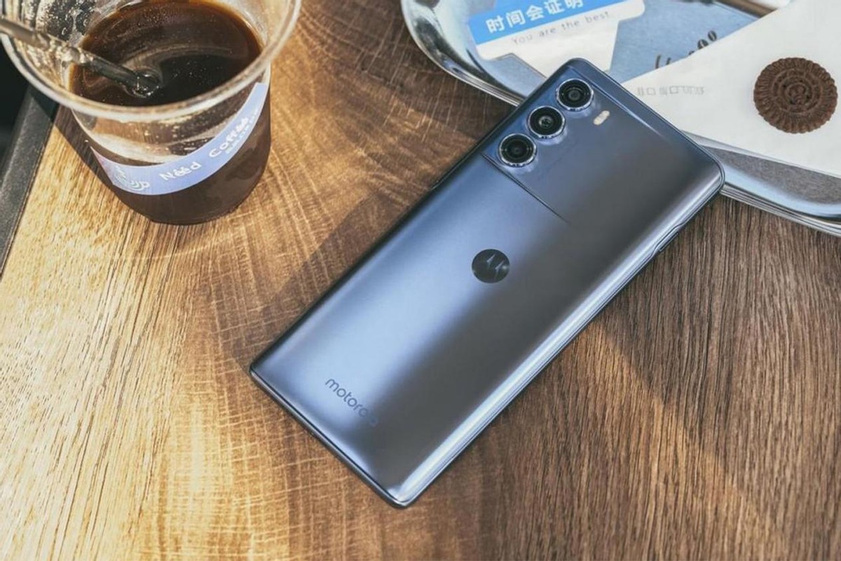 摩托罗拉|从舍弃到回归,moto、红米、荣耀都支持:512GB容量重新成卖点