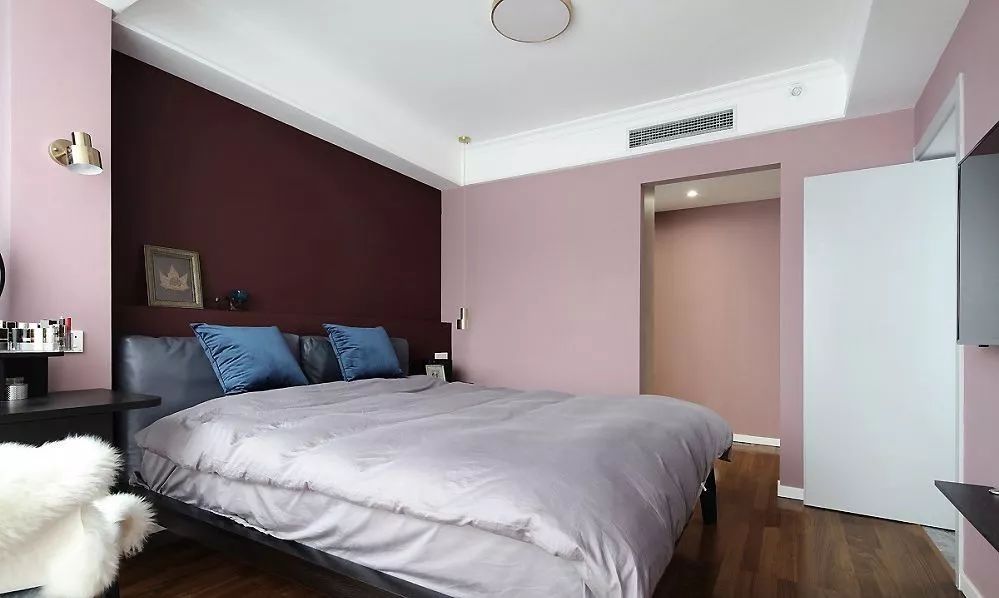 120㎡美式风格装修,撞色的设计冲击力十足!