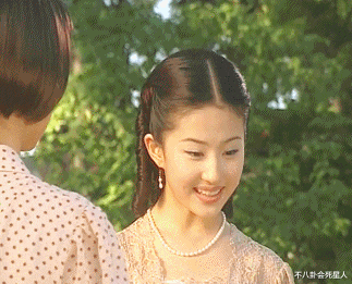 胶原蛋白|皮相美人vs骨相美人:有人颜值“昙花一现”,有人越老越年轻