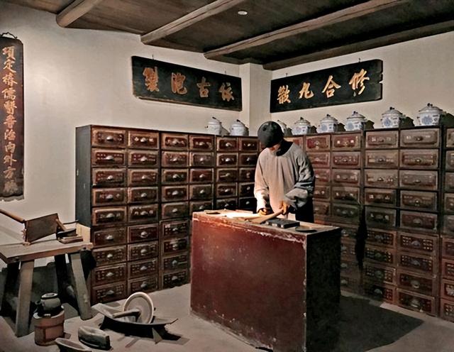 厦门药店老板晒中药被偷，小偷泡酒后饮用身亡，法院给出合理判决