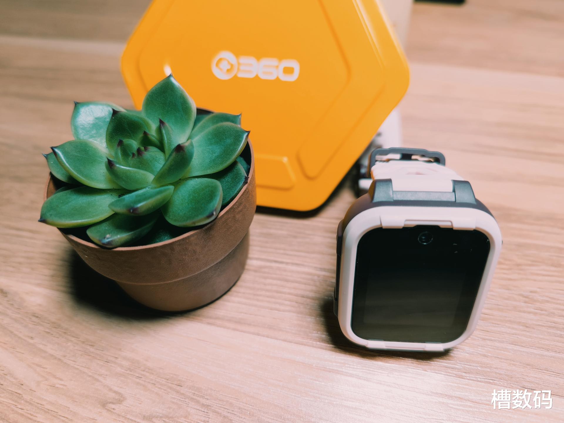 奇虎360|六一节送礼物：360儿童电话手表10X了解一下，微信、学习都能用！
