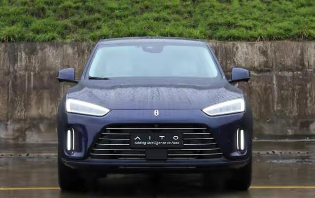 尼康|首月订单破40000台，卖到28万的华为问界M5，真的有那么火？