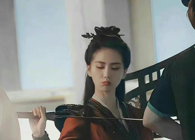 唐嫣|从顶流到3番，被自家粉丝怒骂嘲讽，唐嫣的现状是娱乐圈的悲哀