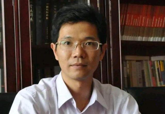 李圣律师为“错换人生28年”劳心劳力,他的路充满执着