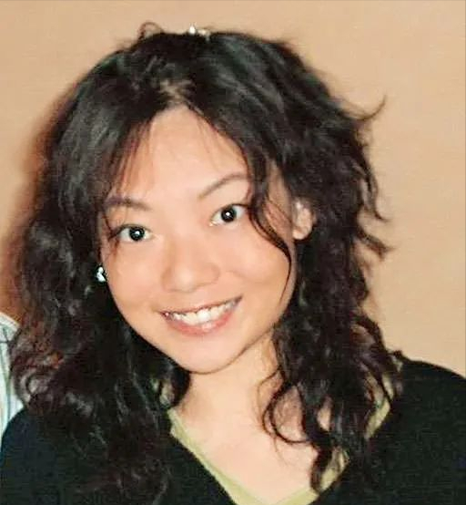 杨爱瑾|放弃牛津当阔太,8年暴瘦到44斤被抛弃,伍智恒到底经历了什么?