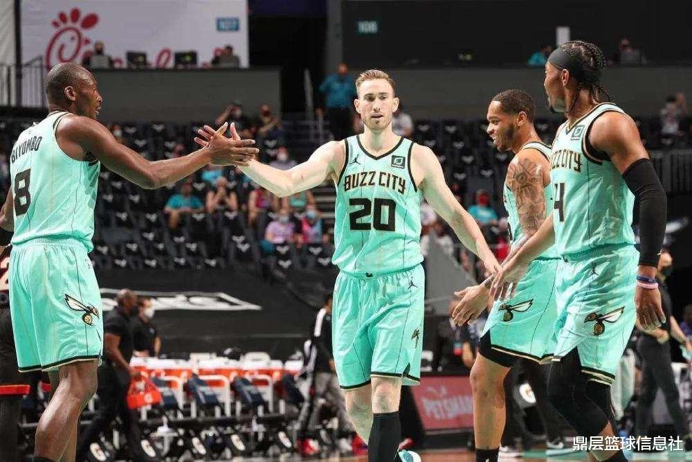 4年1.2亿,签完大合同伤病缠身!乔丹又看走眼,搭个首轮也难交易