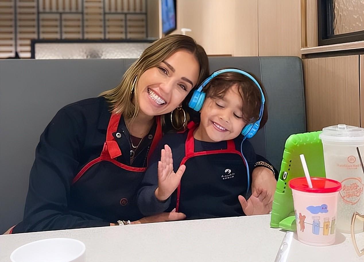 好莱坞|好莱坞最性感的女神!洁西卡艾芭爆红,淡出萤光幕变身价百亿CEO