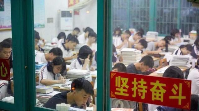 考试|“无编制”公务员盛行，近些年需求量扩大，还有望转入体制内