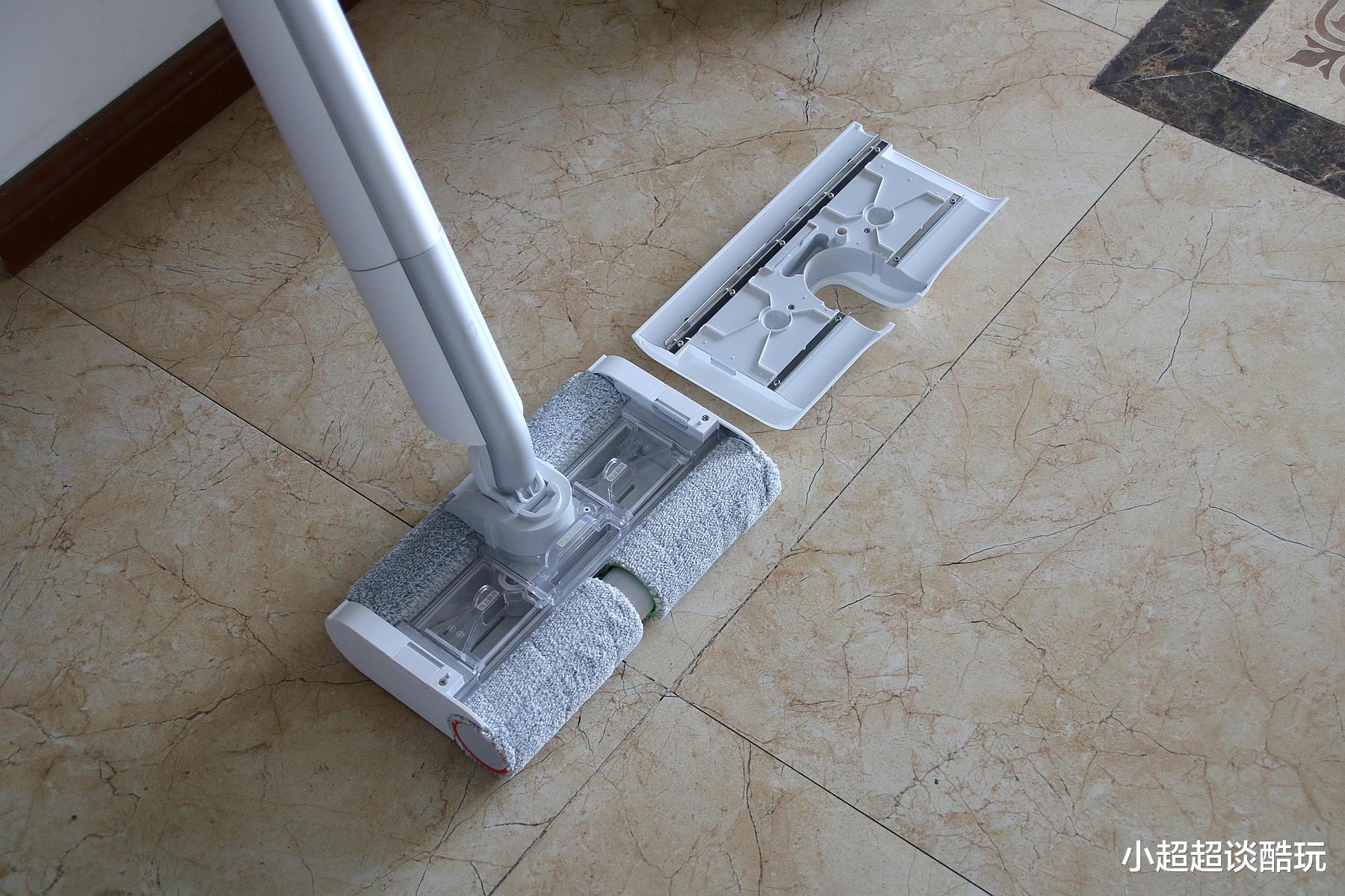 米家|性价比极高的小米新品拖地机体验，双刷无边框设计售价不到1千