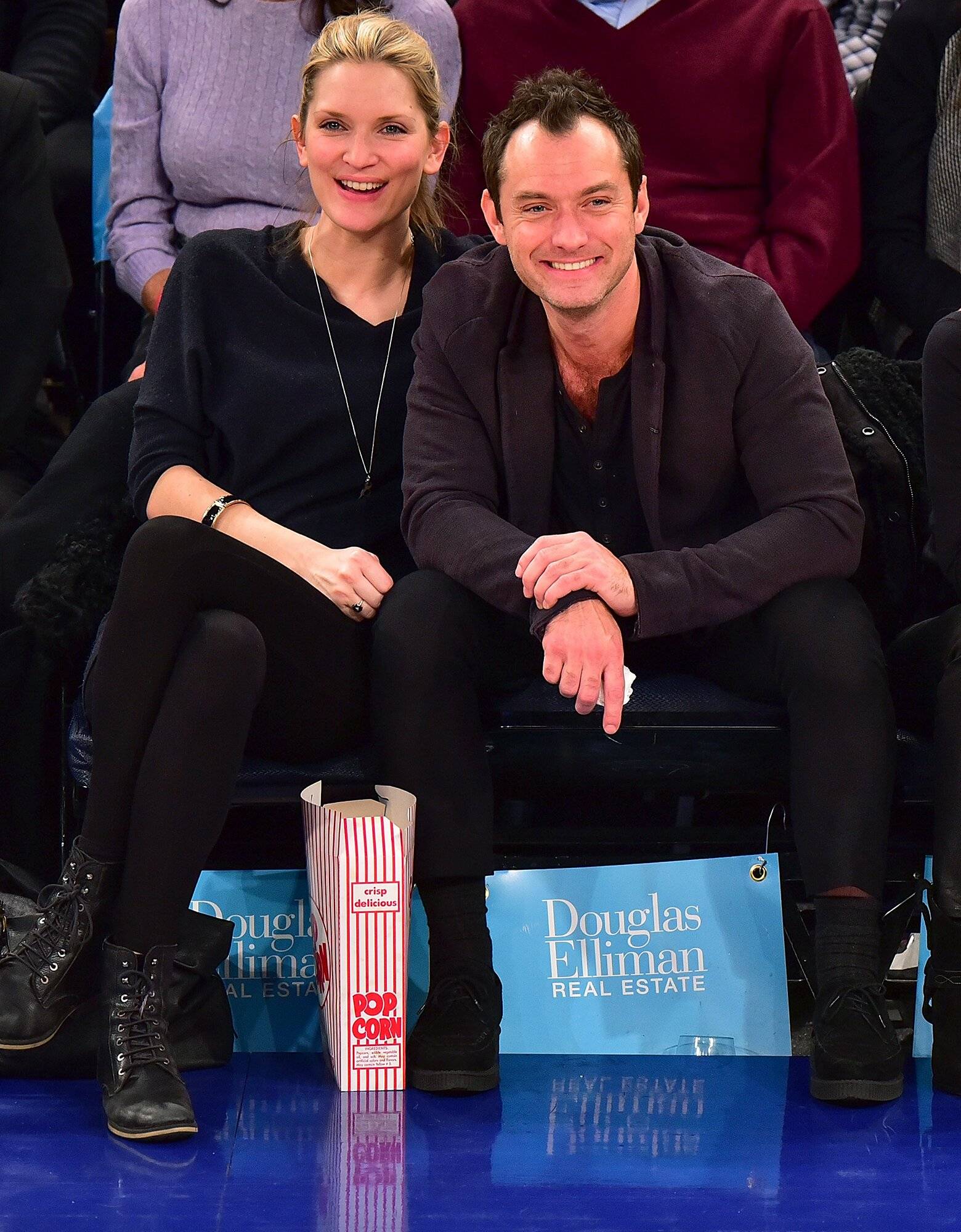 裘德·洛|花花公子裘德洛:一生风流,48岁老来得子,女儿遗传了他的高颜值