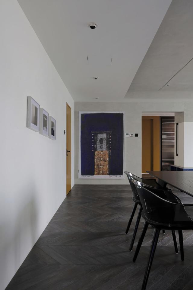 110平方米的二居室,巧妙的颜色搭配,营造舒适大气的新房