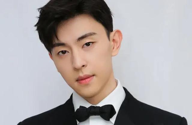 邓伦|邓伦发文道歉:已经意识到自己错误,将承担逃税的一切后果!