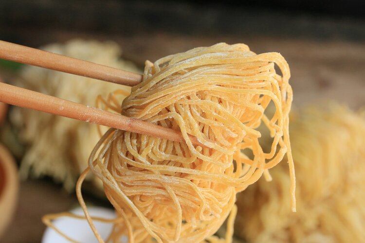 泡面|吃一袋方便面，肝要解毒32天？吃多了致癌？告诉你真相