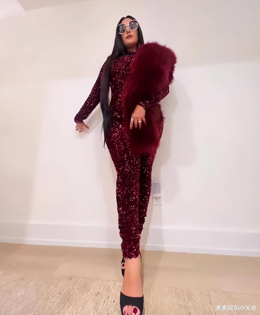 瓦妮莎|瓦妮莎新恋情传出后眉开眼笑,大女儿也支持妈妈重获笑容