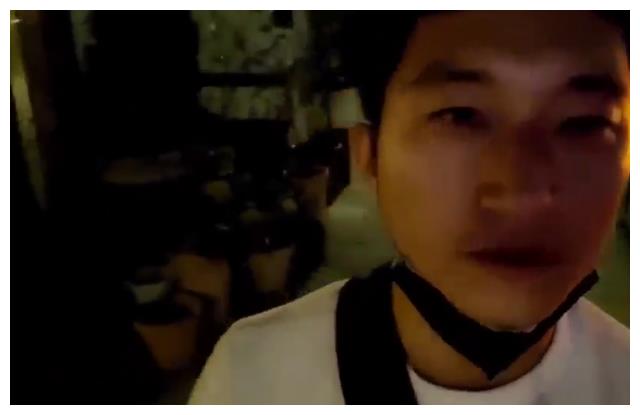 24岁男偶像梨泰院遇难,网红直播逃生救人,名模上厕所躲过一劫