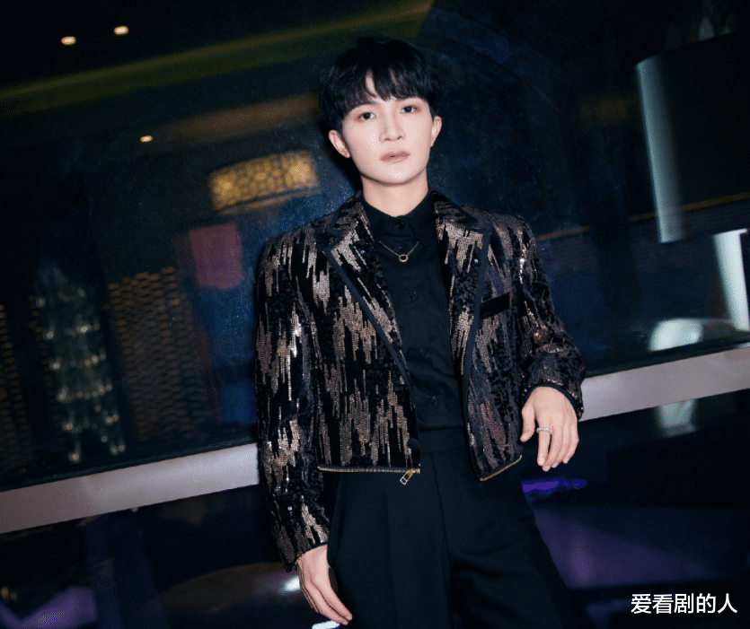 奚望|周深《明天的世界更美好》上线,治愈的歌声充满温暖和希望,好听