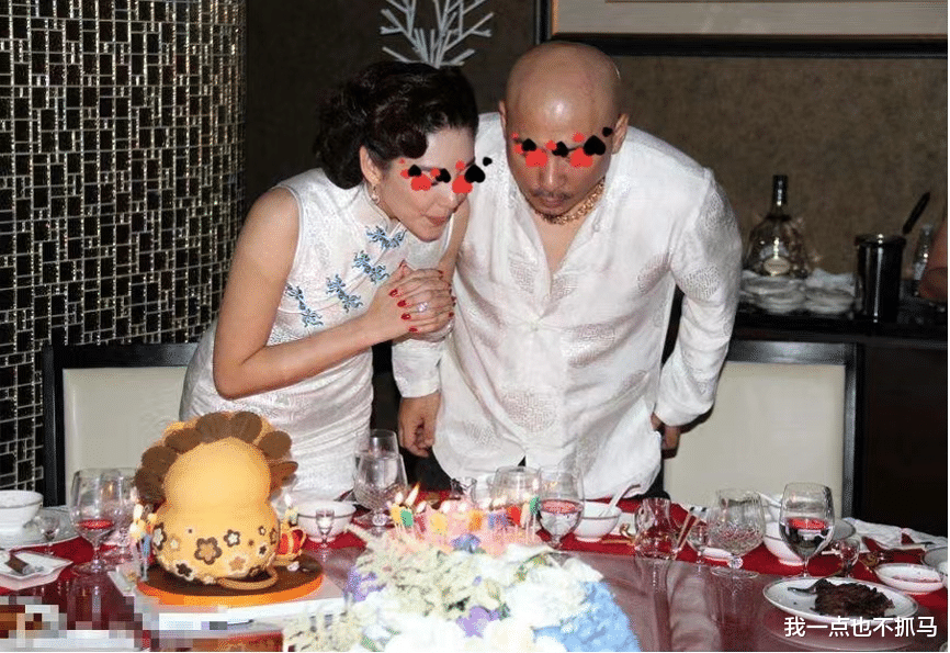 张雨绮|大S前夫婚房出轨照再曝光！求饶聊天截图曝光后，内幕全网惊了