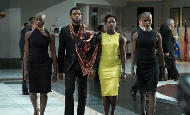 许魏洲|《指环王：力量之戒》投资63亿，口碑暴跌，好莱坞电影不行了？