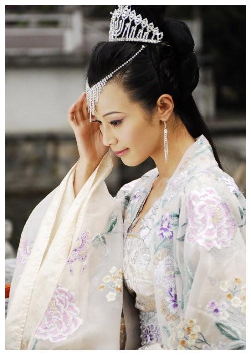西游记女儿国 10版“女儿国”国王，2010版太妖，舒畅像印度新娘，朱琳一眼万年