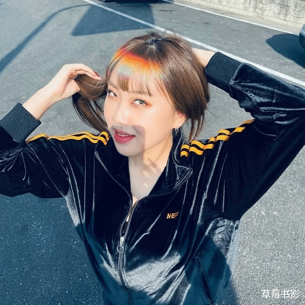 mv 全网群嘲的“肥胖搞笑女”逆袭成辣妹女神!极品身材震惊网友:姐很高贵,你们不配!