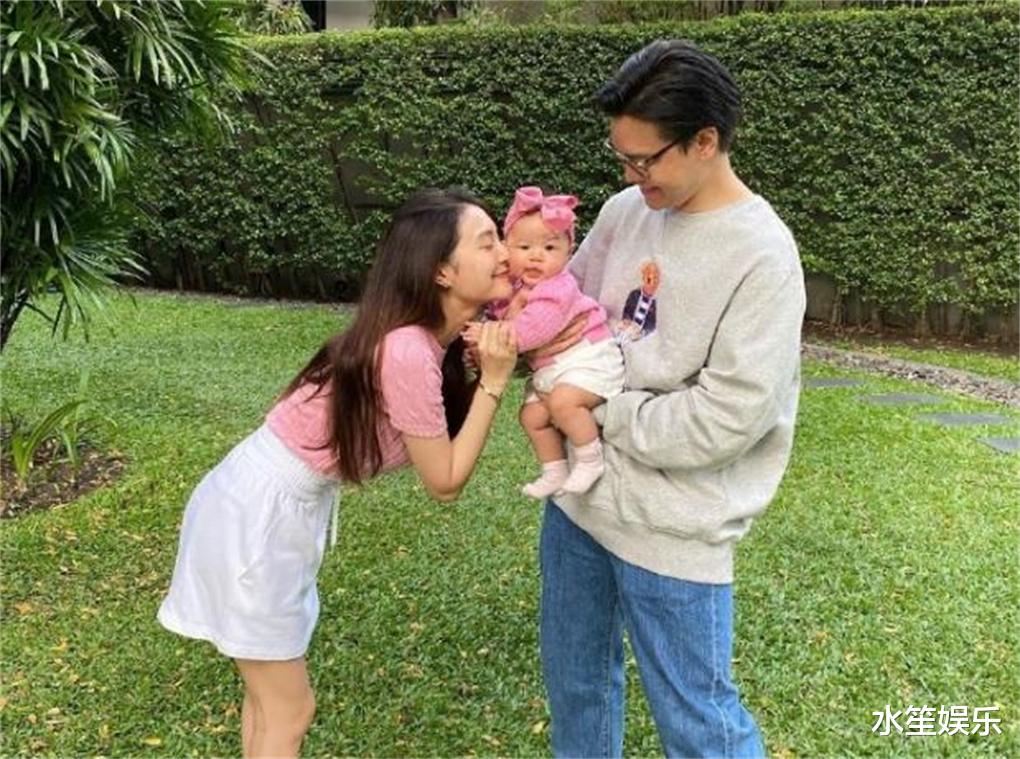 董洁|泰星Mew晒一家三口合照,手上大钻戒超抢镜,女儿神似豪门老公