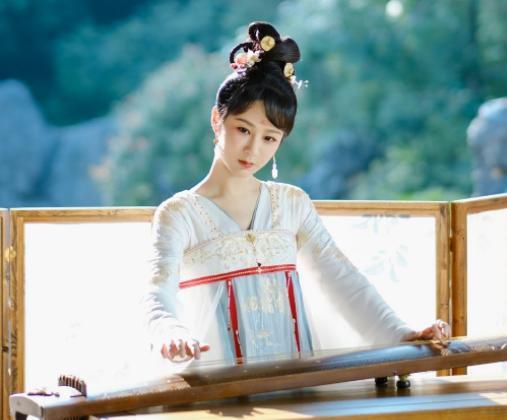 杨紫|杨紫的小夭太美了,完全就是活脱脱的小说女主,却有粉丝质问恋情