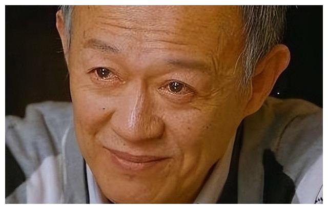 金士杰|他57岁娶22岁学生，60岁喜得龙凤胎，如今71岁还在奋斗养家