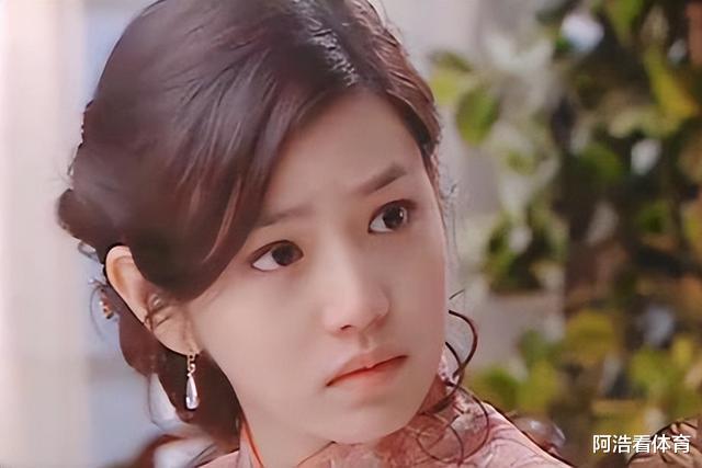 闫妮|蒋欣的腿，闫妮的臀，小S的嘴，这10位颜值被严重低估的女明星