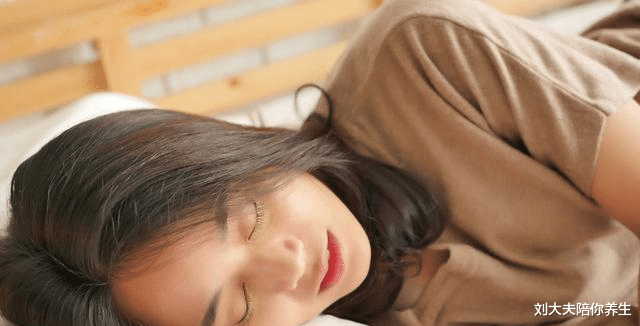 饮食|夏天不养心,稍不注意就生病!4种异常表现,或许是心脏在求救