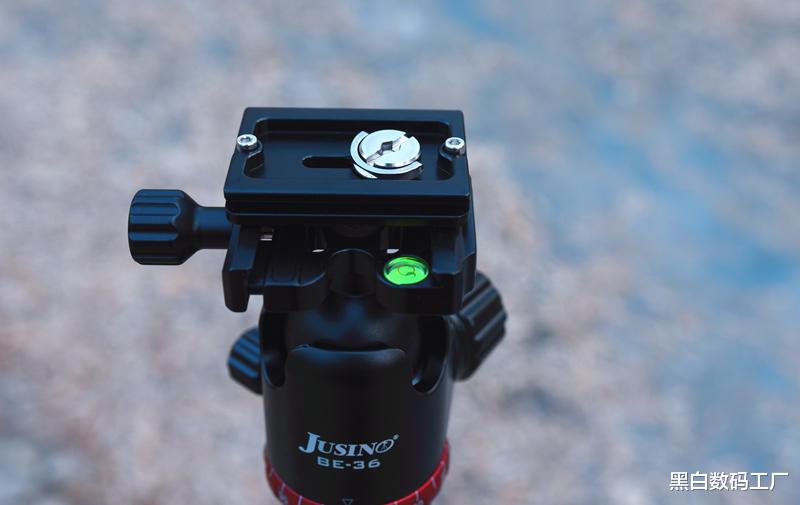 碳纤维|便携出行,出图效率重量极轻-佳鑫悦碳纤维反折三脚架