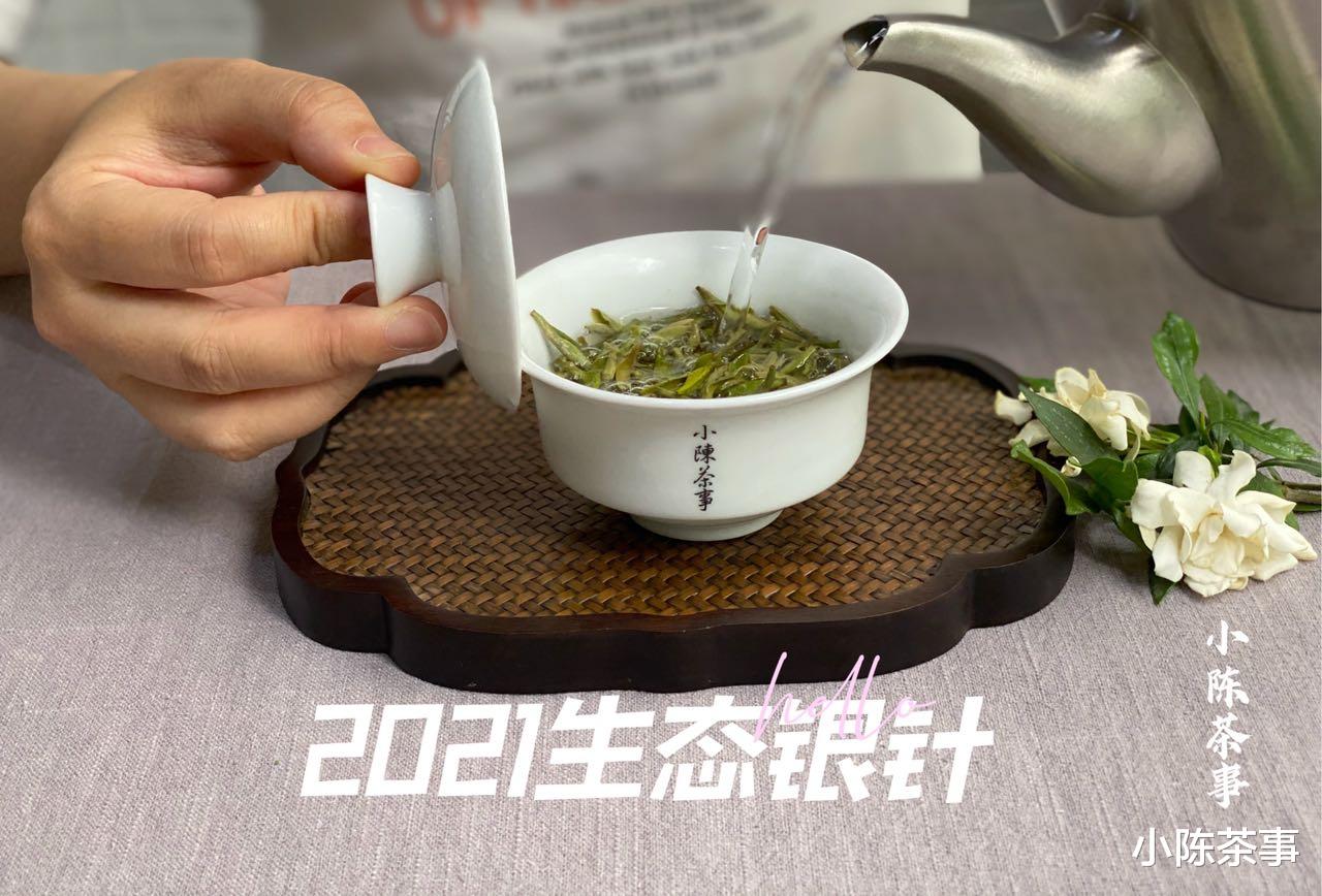 复古风 一冲水，二冲茶，三冲四冲是精华，白茶是不是只喝三四冲就够了？