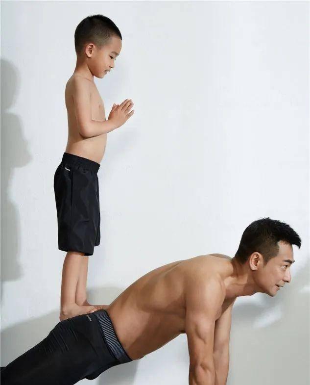 赵文卓|50岁的赵文卓，肌肉身材保持得当，气势丝毫不减当年