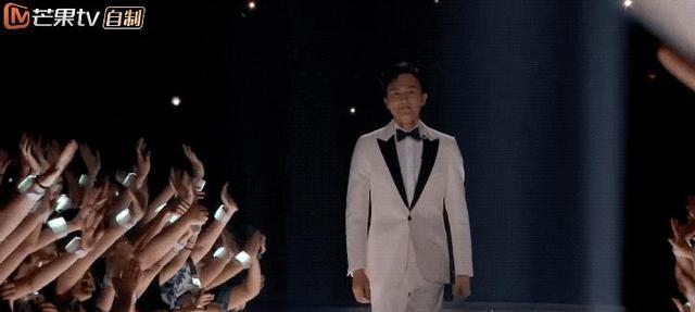 张智霖|张智霖舞台做婚礼主因:怕自己时日无多,私下其实也准备了真钻戒