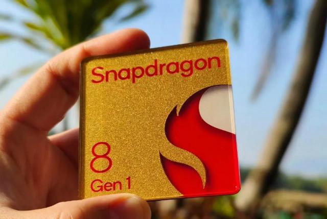 微单|价格接近小米12和realmeGT2Pro谁才是性价比之王？