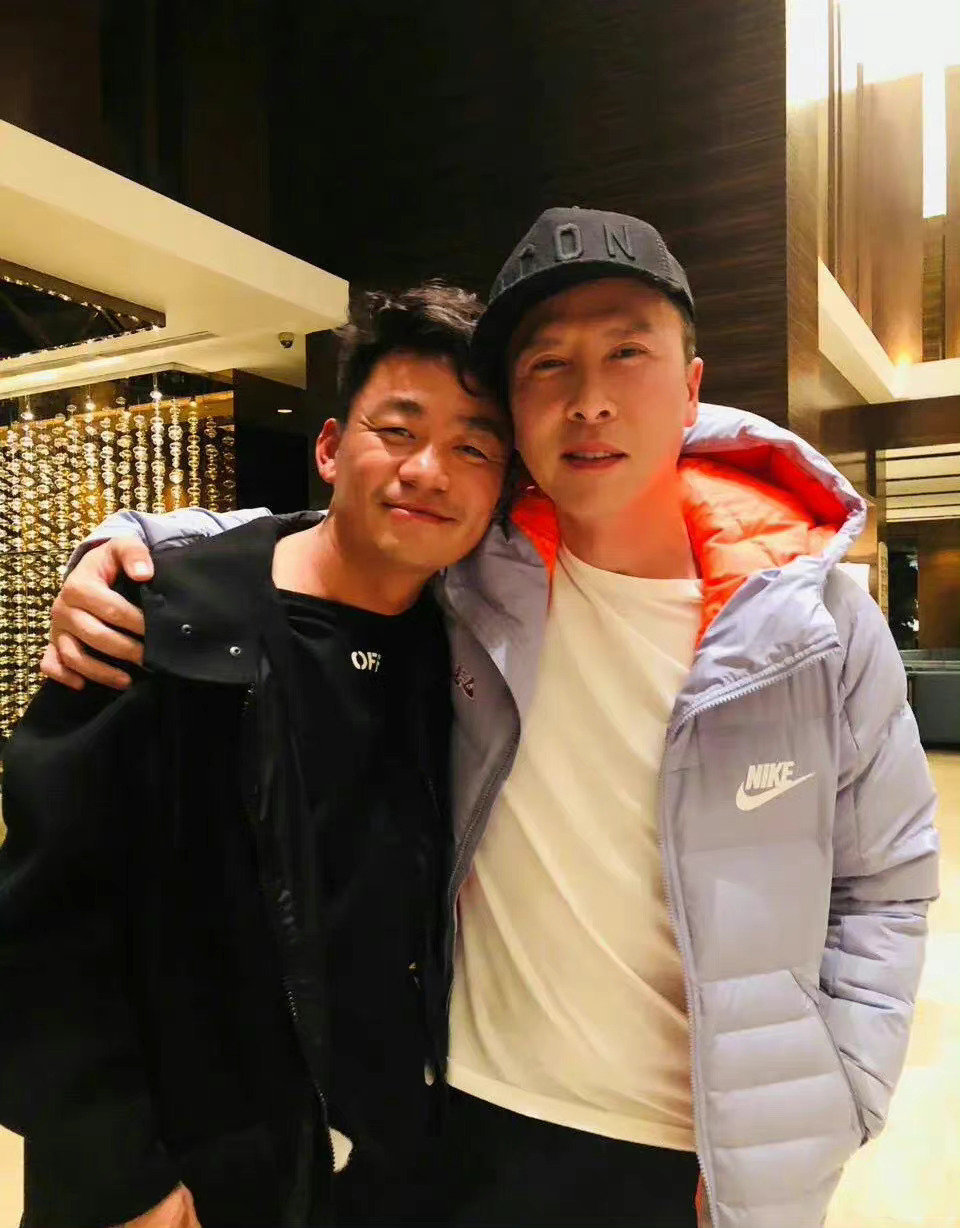 王宝强|40岁王宝强近况欠佳！皱纹明显老了很多，不及58岁甄子丹年轻