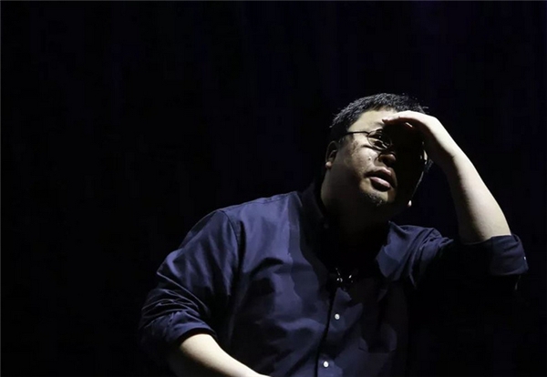 孵化器|直播电商上半年六大事件 薇娅新动作 佳琦停播 东方甄选爆火出圈