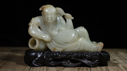 |回流 舊藏和田玉“太白醉酒”摆件 .