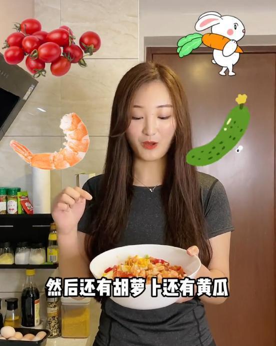 |小伟订婚，新媳妇陈萌人气暴增，陈亚男赶忙更新视频却没人愿搭理