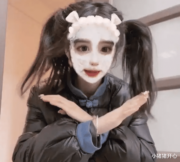 张韶涵|安妮退网事件迎来了反转！新视频疑似AI换脸，一个细节暴露事情真相