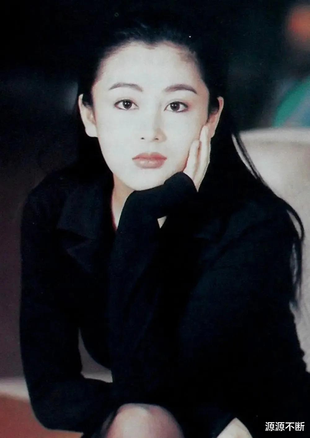 陈红|陈红年轻时有多美:儿子想按妈妈的标准找对象,被调侃只能打光棍