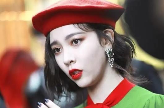 张一山|宋妍霏:曾被郝蕾直言演技太假,与张一山恋爱以分手告终