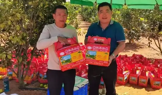 网友质疑全红婵爸爸光膀子,舆论热议:做真实的自己